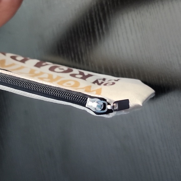 Disney's The Lion King Makeup Bag - Picture 2 of 5